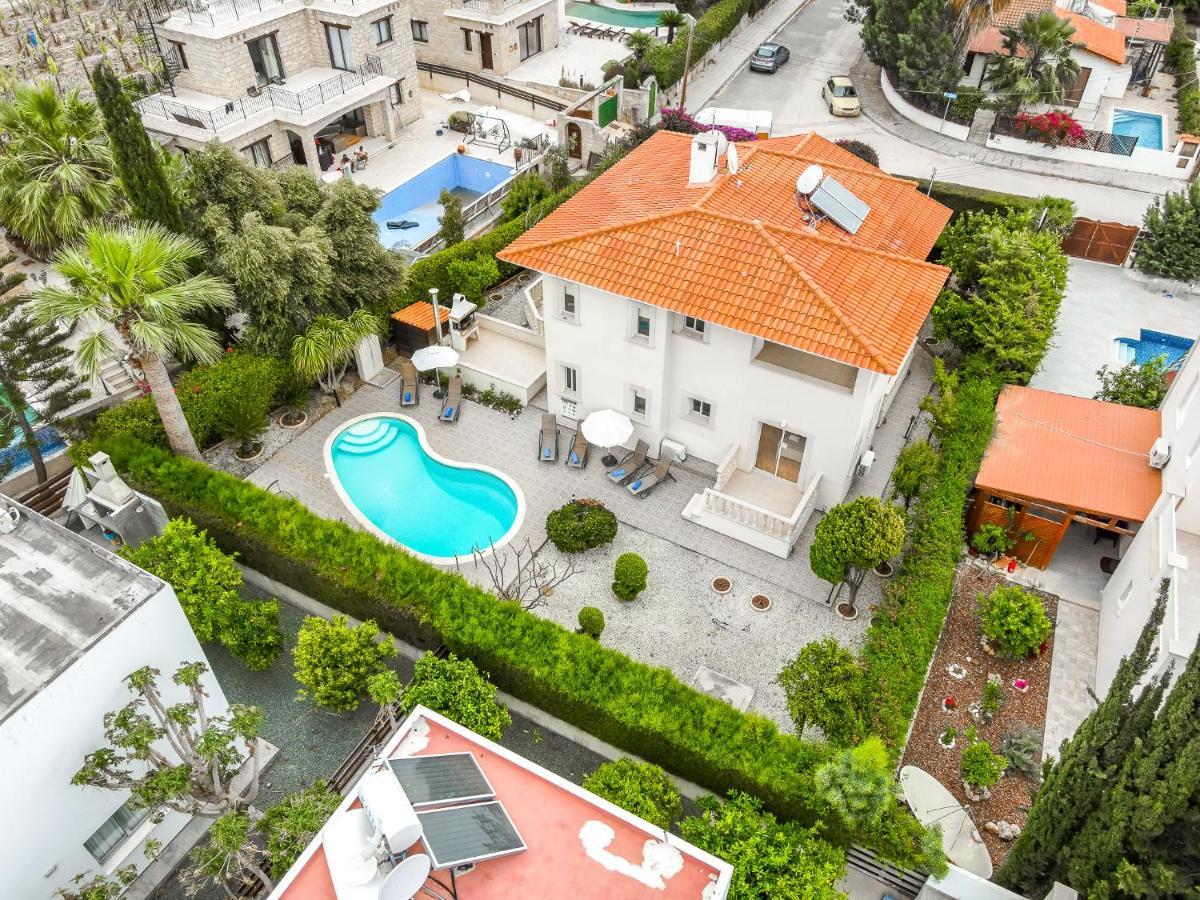 Villa Deja Blue By Ezoria Villas Coral Bay Ngoại thất bức ảnh