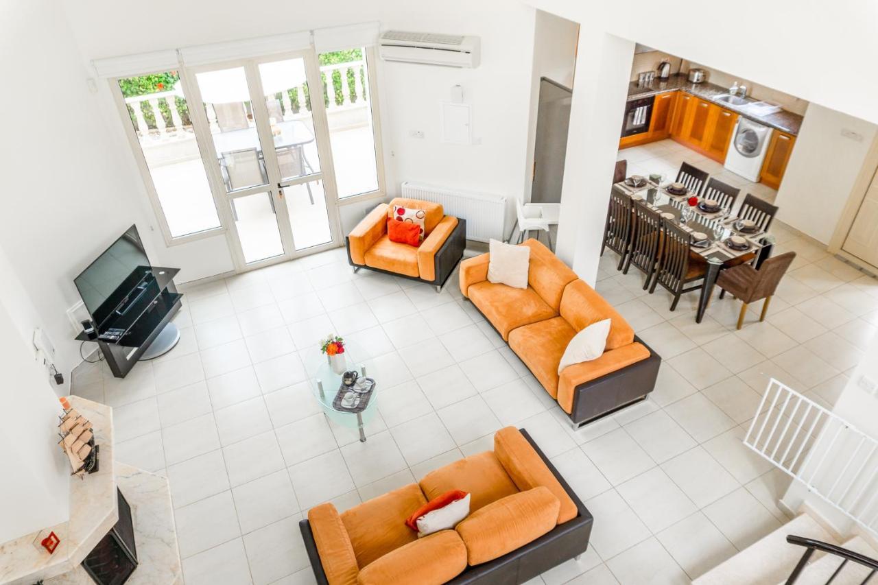 Villa Deja Blue By Ezoria Villas Coral Bay Ngoại thất bức ảnh