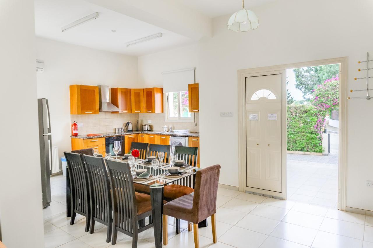 Villa Deja Blue By Ezoria Villas Coral Bay Ngoại thất bức ảnh