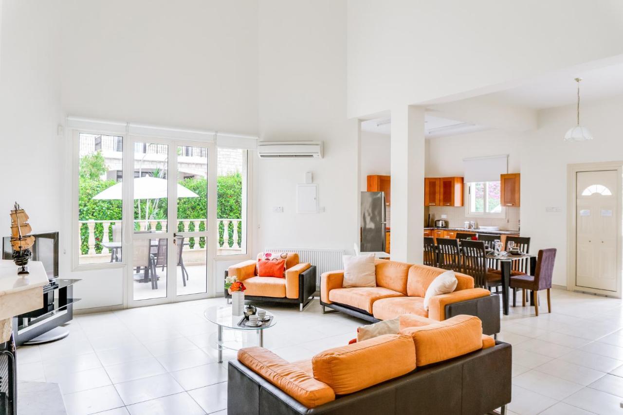 Villa Deja Blue By Ezoria Villas Coral Bay Ngoại thất bức ảnh
