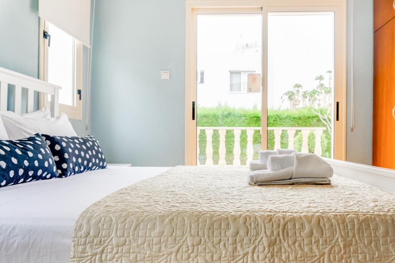 Villa Deja Blue By Ezoria Villas Coral Bay Ngoại thất bức ảnh
